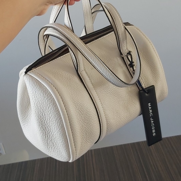 Marc Jacobs white leather purse - Picture 4 of 6
